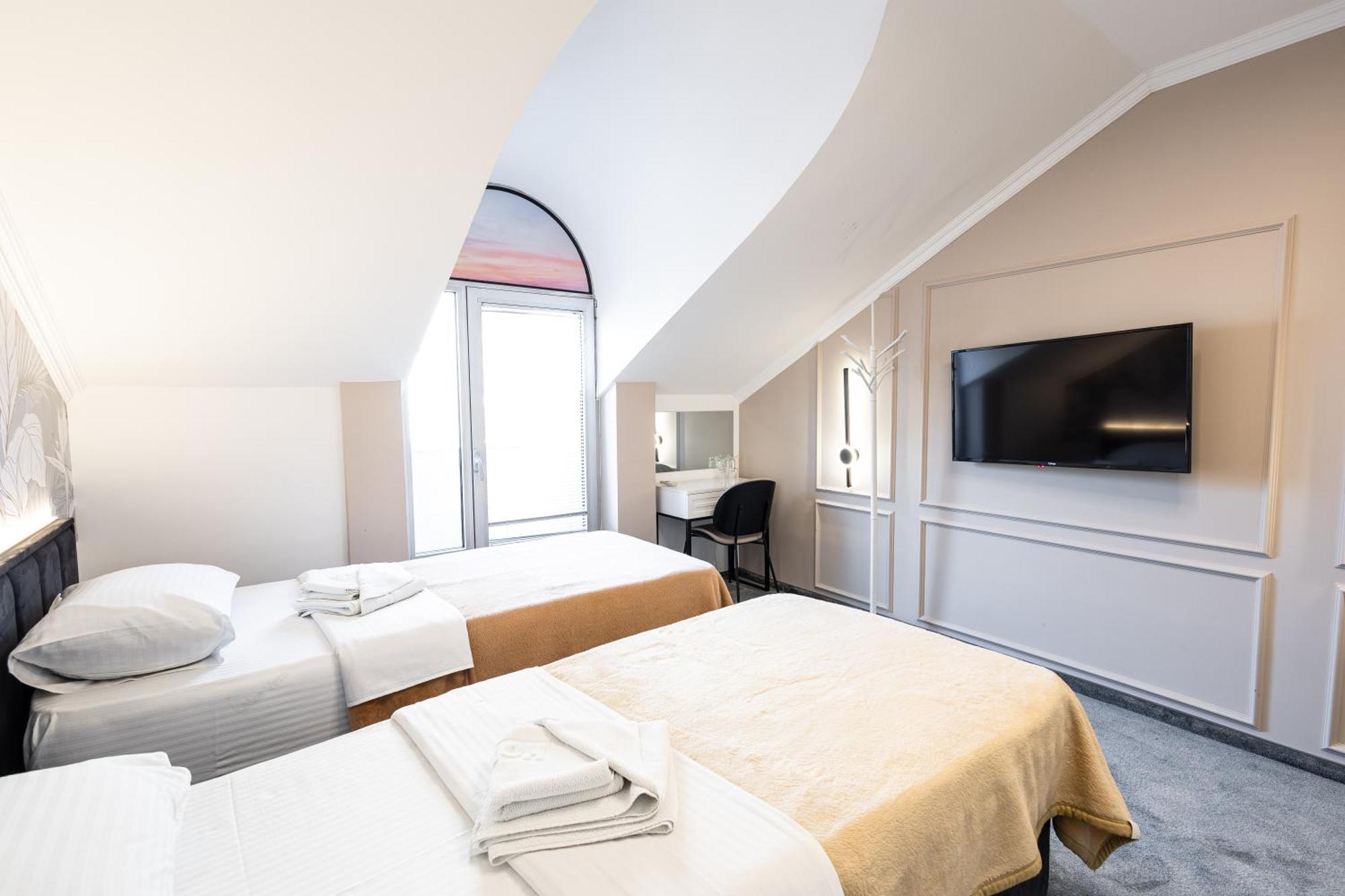 Garni Hotel Lotos Ниш Экстерьер фото