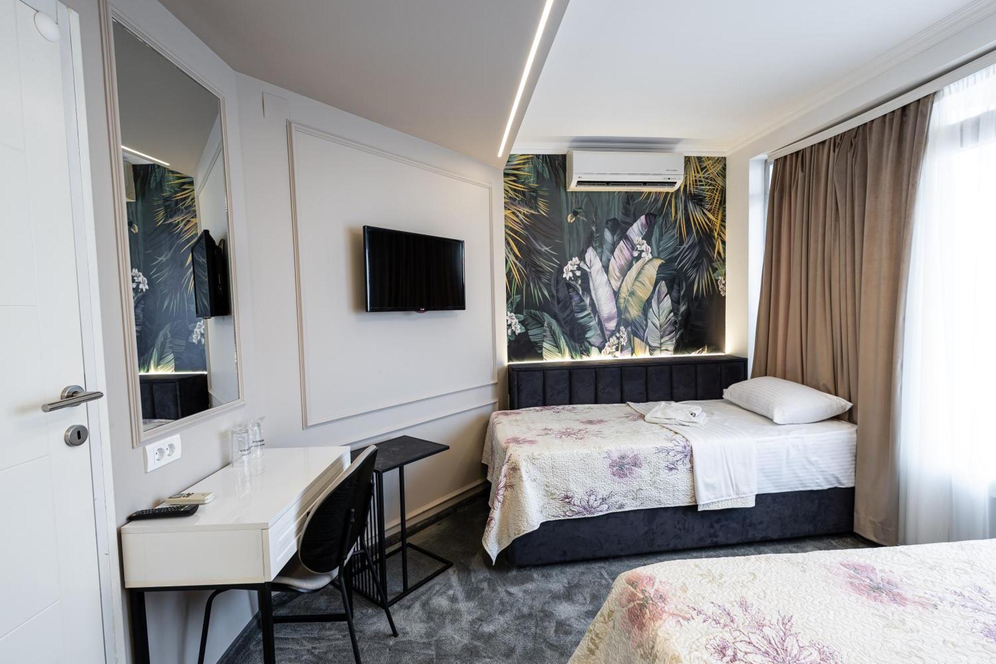 Garni Hotel Lotos Ниш Экстерьер фото