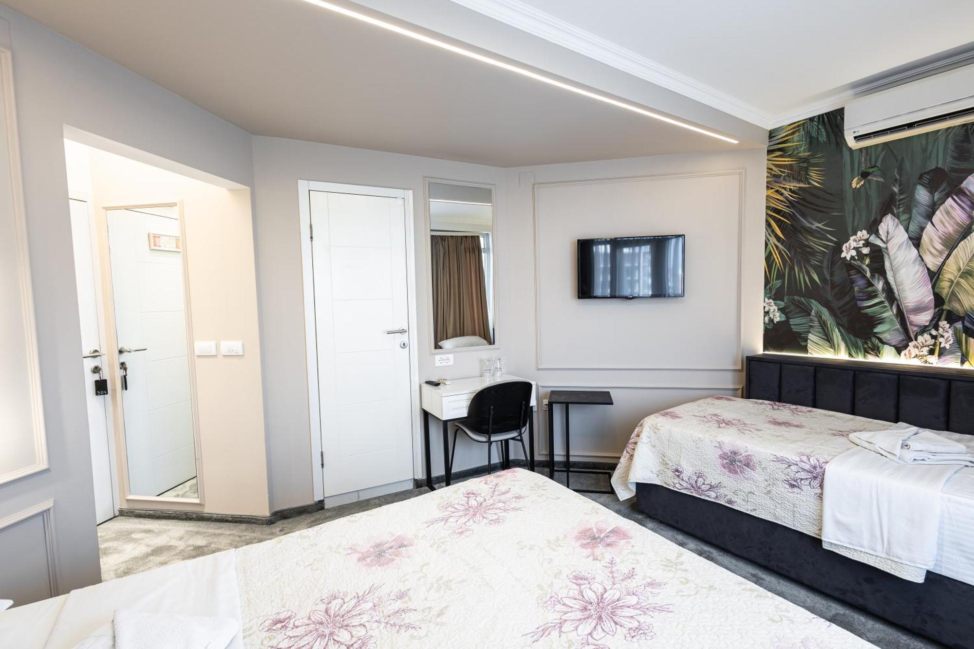 Garni Hotel Lotos Ниш Экстерьер фото