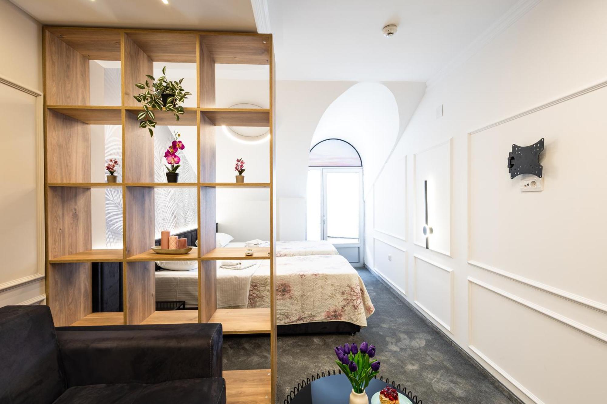 Garni Hotel Lotos Ниш Экстерьер фото